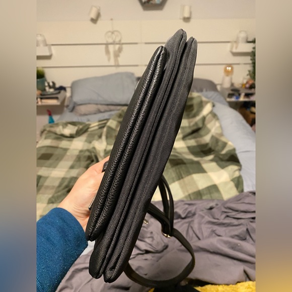 Roots 73 crossbody bag black with two main pockets and two small pockets - Picture 2 of 6